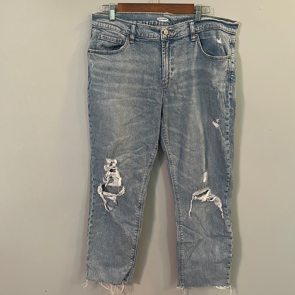 Old Navy ripped light blue boyfriend jeans 🪼